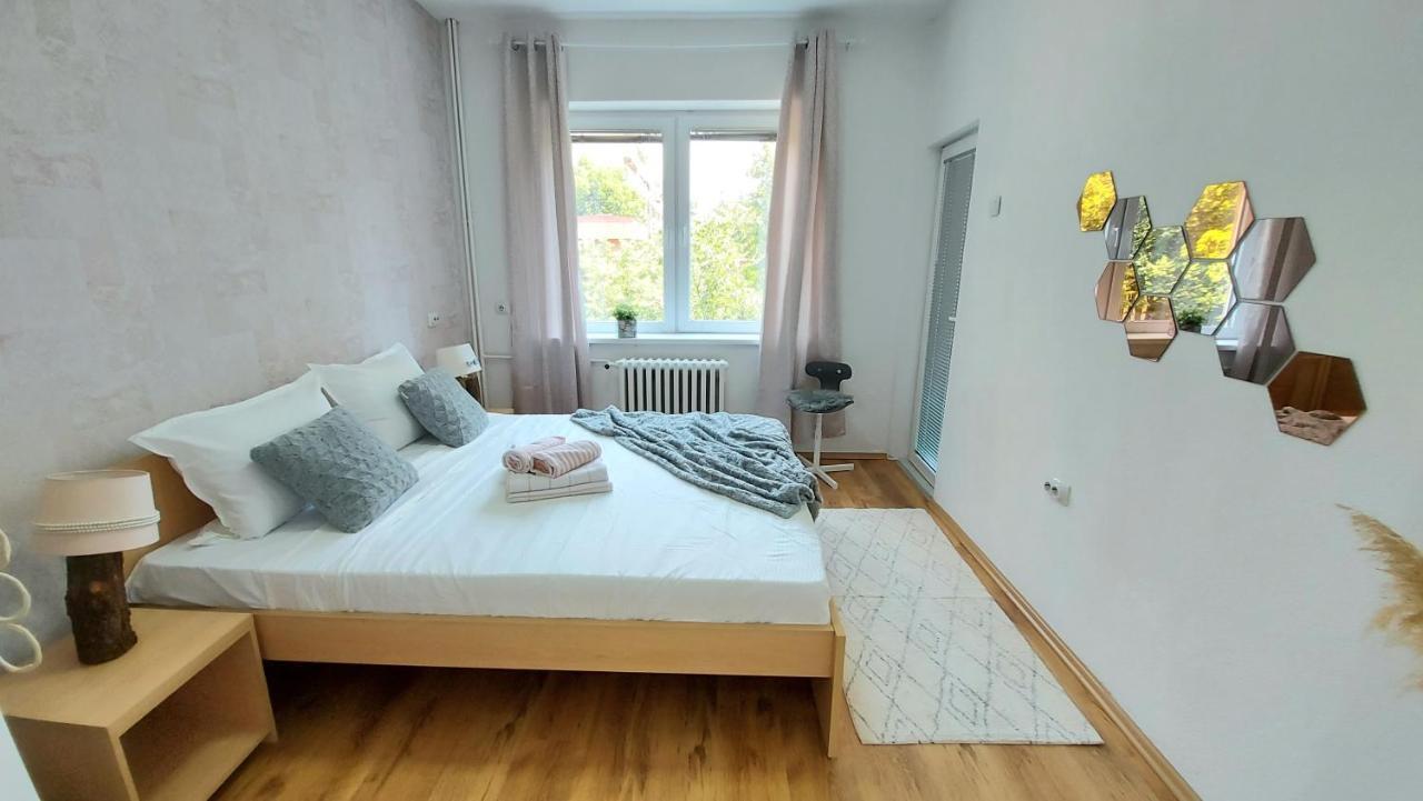 Inner City Two Bedroom Apartment Scopia Exterior foto
